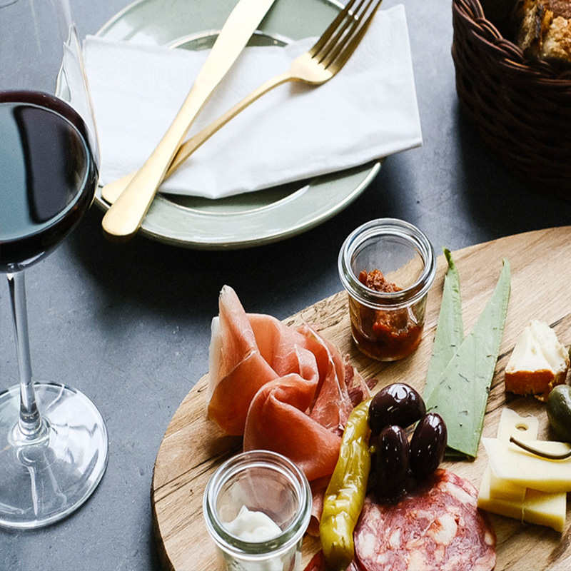 Tapas med 3 smagsglas vin - BAReVIN, Aarhus