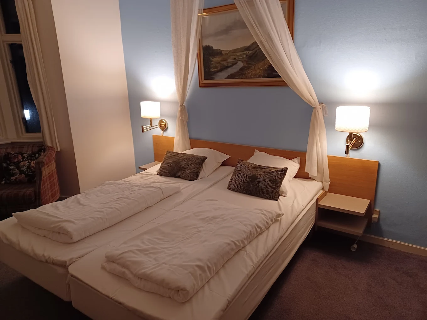 Ophold ved Limfjorden med middag og morgenmad - Løgstør Badehotel, Løgstør
